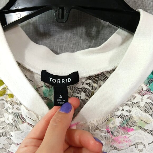 torrid floral lace bomber jacket Full zip sheer pink white Plus Size 4X Cottage - Picture 8 of 8